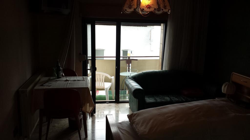Hotel Zur Guten Quelle Selters  Habitación foto